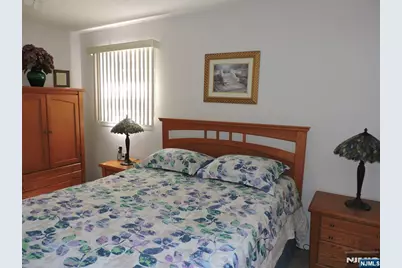 15 Main Avenue, Elmwood Park, NJ 07407 - Photo 12