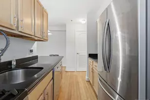 70 Munn Ave 413, East Orange, NJ 07018 - Photo 8