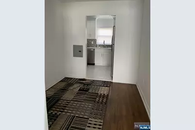 2165C N Central Road C #C, Fort Lee, NJ 07024 - Photo 6