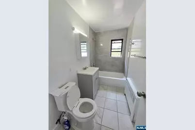 2165C N Central Road C #C, Fort Lee, NJ 07024 - Photo 6