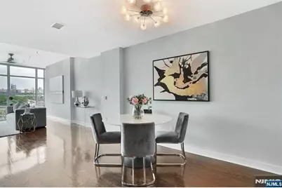 100 Thompson Lane 4D #4D, Edgewater, NJ 07020 - Photo 8