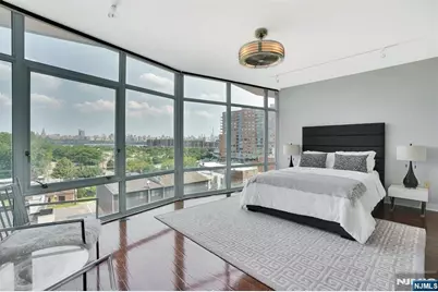 100 Thompson Lane 4D #4D, Edgewater, NJ 07020 - Photo 14