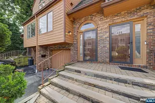 486 West St, Fort Lee, NJ 07024 - Photo 2
