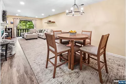 705 Thoreau Court, Mahwah, NJ 07430 - Photo 4