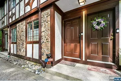 705 Thoreau Court, Mahwah, NJ 07430 - Photo 12