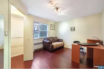 201 Oakdene Place C00E2 #C00E2, Cliffside Park, NJ 07010 - Photo 16