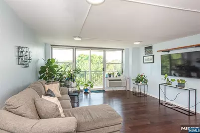 300 Main Street 707 #707, Little Falls Township, NJ 07424 - Photo 2