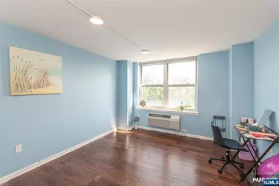 300 Main Street 707 #707, Little Falls Township, NJ 07424 - Photo 12
