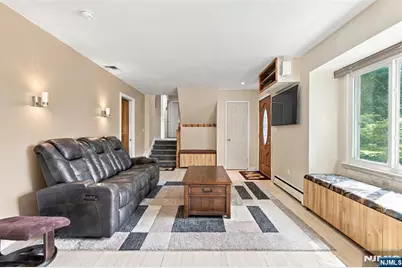 71 Malcolm Road, Mahwah, NJ 07430 - Photo 4