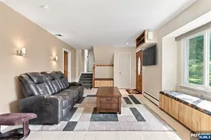 71 Malcolm Rd, Mahwah, NJ 07430 - Photo 4