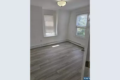 125 Dalton Street, Roselle Park, NJ 07204 - Photo 22