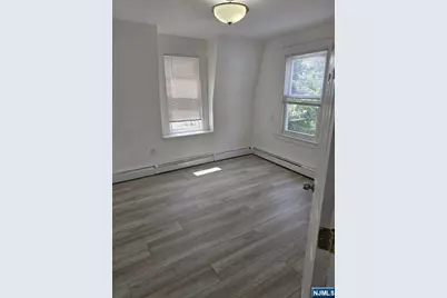125 Dalton Street, Roselle Park, NJ 07204 - Photo 24