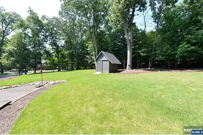 769 Hickory Hill Road, Wyckoff Township, NJ 07481 - Photo 32