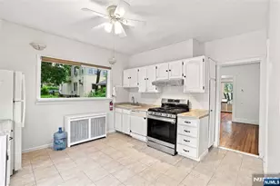 41 N 14th St, Hawthorne, NJ 07506 - Photo 18