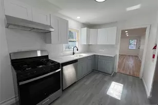 493 Beverly Road 1, Teaneck Township, NJ 07666 - Photo 2
