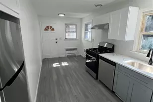 493 Beverly Road 1, Teaneck Township, NJ 07666 - Photo 4