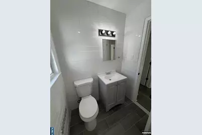 493 Beverly Road 2 #2, Teaneck Township, NJ 07666 - Photo 4