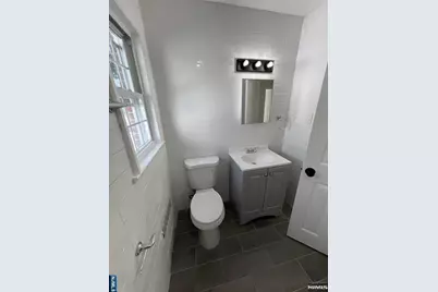 493 Beverly Road 2 #2, Teaneck Township, NJ 07666 - Photo 6