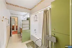 161 Dyer Ave, Emerson, NJ 07630 - Photo 16