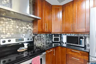 6501 Liberty Ave F5, North Bergen, NJ 07047 - Photo 12