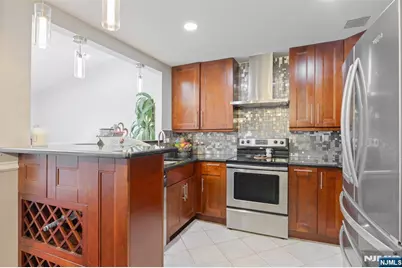 6501 Liberty Avenue F5 #F5, North Bergen, NJ 07047 - Photo 10