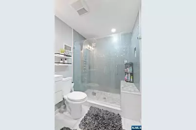 6501 Liberty Avenue F5 #F5, North Bergen, NJ 07047 - Photo 14