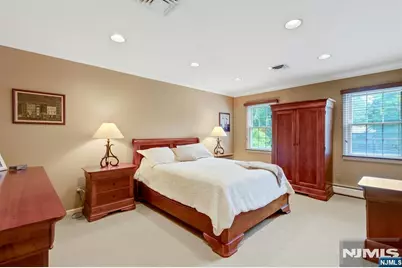 56 O Shaughnessy Lane, Closter, NJ 07624 - Photo 32