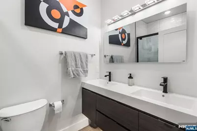 36 Lincoln Street 2 #2, Jersey City, NJ 07307 - Photo 22