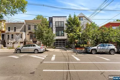 36 Lincoln Street 2 #2, Jersey City, NJ 07307 - Photo 2