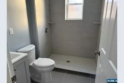 160 Stuyvesant Avenue 5 #5, Kearny, NJ 07032 - Photo 8