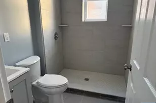 160 Stuyvesant Ave 5, Kearny, NJ 07032 - Photo 8