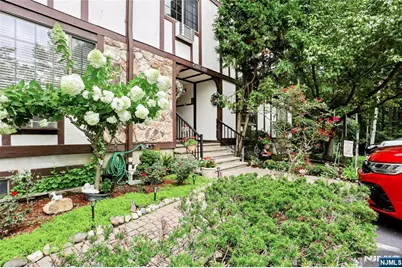1519 Faulkner Court 1519 #1519, Mahwah, NJ 07430 - Photo 26