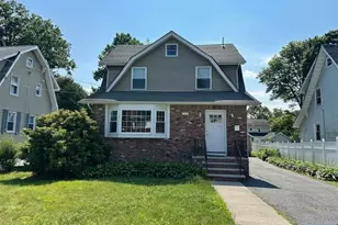 1249 Beaumont Ave, Teaneck Township, NJ 07666 - Photo 1