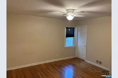 31 Farview Terrace 1st Floor #1st floor, Paramus, NJ 07652 - Photo 4
