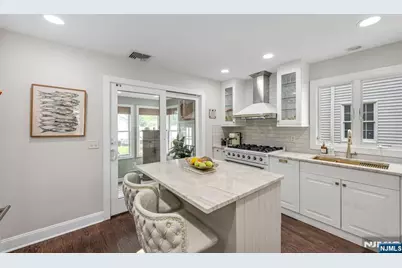 57 Memorial Place, Elmwood Park, NJ 07407 - Photo 8