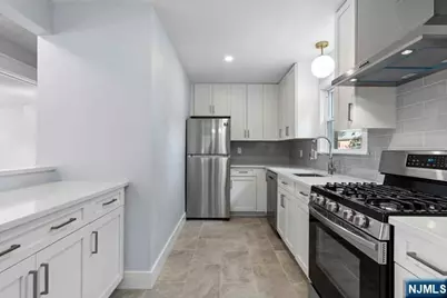 151 E Palisade Avenue F12 #F12, Englewood, NJ 07631 - Photo 6