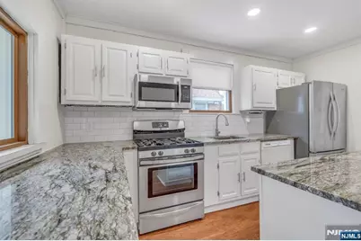 88 McKinley Avenue 1 #1, Lodi, NJ 07644 - Photo 6