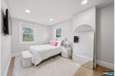 1124 Abbott Boulevard, Fort Lee, NJ 07024 - Photo 20
