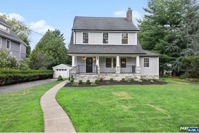 613 Hillcrest Road, Ridgewood, NJ 07450 - Photo 2
