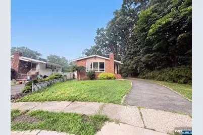 35 Dapp Court, Elmwood Park, NJ 07407 - Photo 1