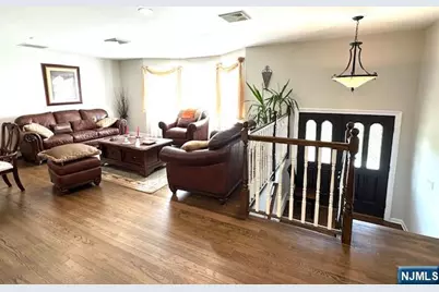 8 Towsen Road 1 #1, Wayne, NJ 07470 - Photo 2