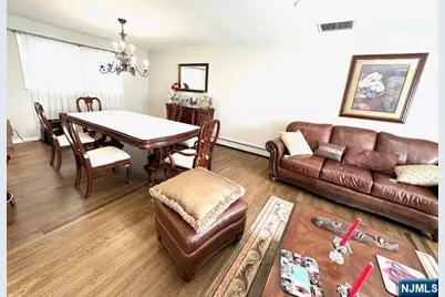 8 Towsen Road 1 #1, Wayne, NJ 07470 - Photo 4