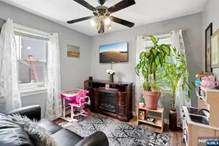 560 Glenwood Ave, Teaneck Township, NJ 07666 - Photo 12