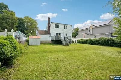 560 Glenwood Avenue, Teaneck Township, NJ 07666 - Photo 32