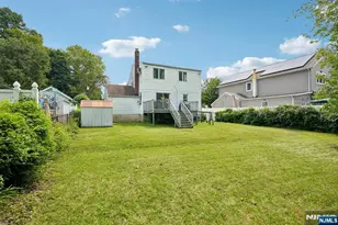 560 Glenwood Ave, Teaneck Township, NJ 07666 - Photo 32