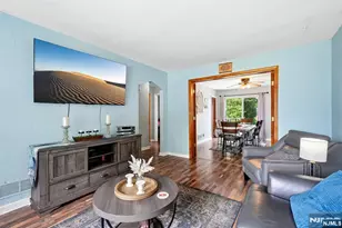 560 Glenwood Ave, Teaneck Township, NJ 07666 - Photo 4
