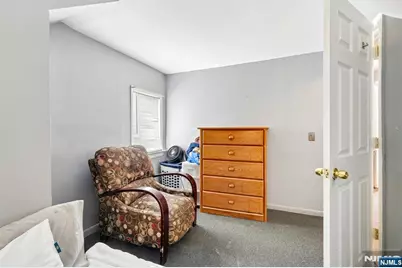 560 Glenwood Avenue, Teaneck Township, NJ 07666 - Photo 28