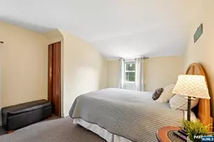 560 Glenwood Ave, Teaneck Township, NJ 07666 - Photo 26