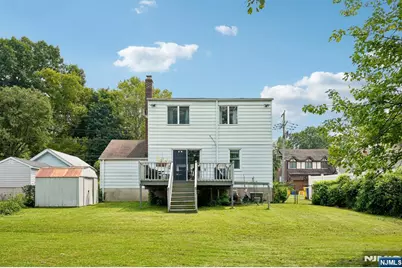 560 Glenwood Avenue, Teaneck Township, NJ 07666 - Photo 34