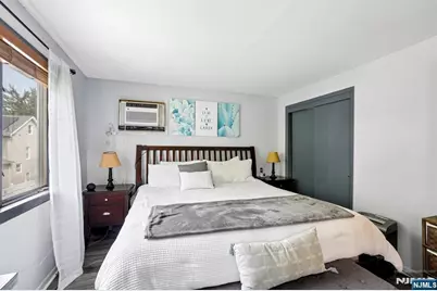 560 Glenwood Avenue, Teaneck Township, NJ 07666 - Photo 20